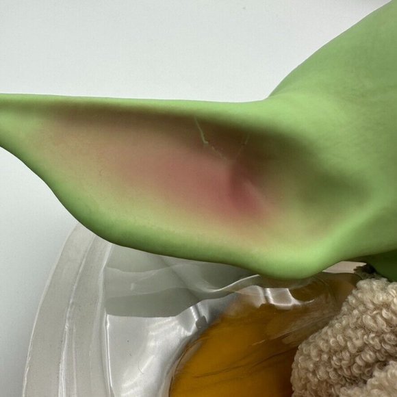 Star Wars Mandalorian The Child 11" Plush Baby Yoda Doll Grogu Soft Mattel GWD85 - Picture 5 of 5
